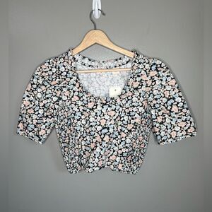 Levi’s floral cropped smocked‎ top  xs ruffle cottagecore peasant prairie